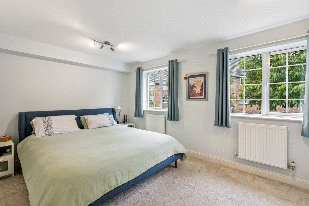 Property photo 3 of 21 Master Bedroom