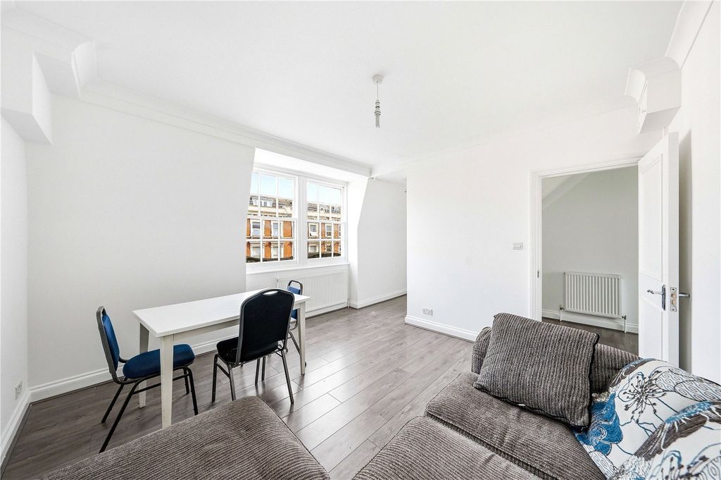 Property photo 1 of 14 Picture No. 18