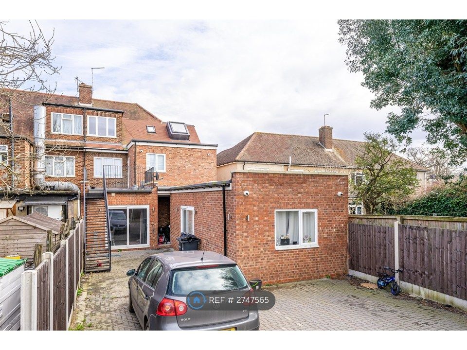 Property photo 3 of 8