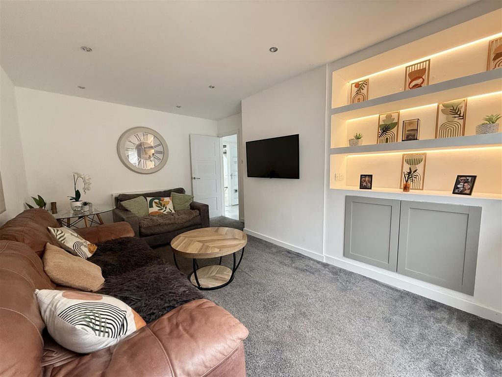 Property photo 3 of 17 Image0 (3).Jpeg