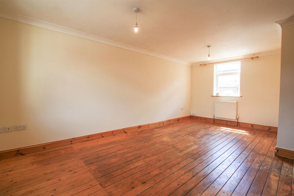 Property photo 3 of 15 Img_0103.Jpg