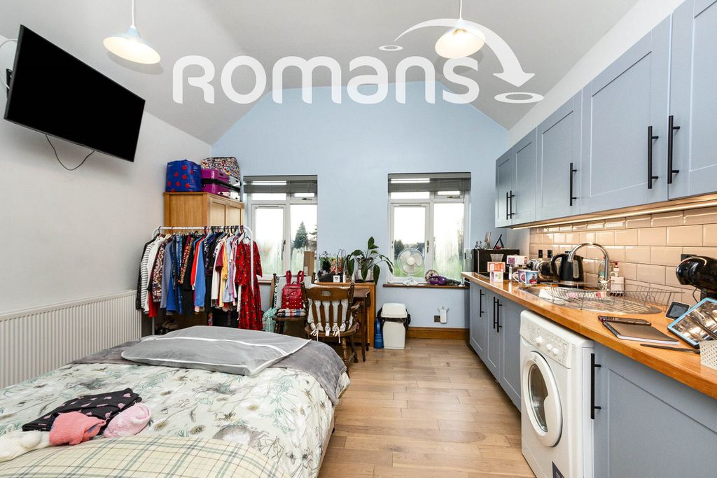 Property photo 3 of 6 Property Image