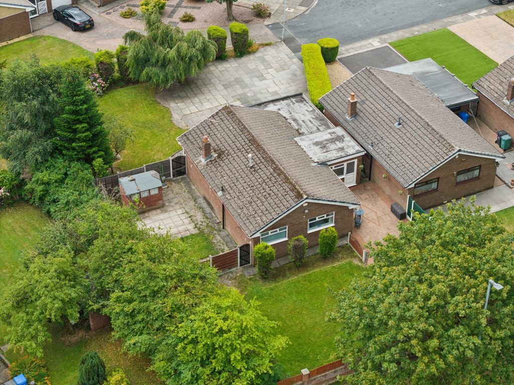 Property photo 1 of 28