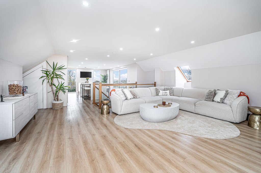 Property photo 2 of 55 Property Image 2