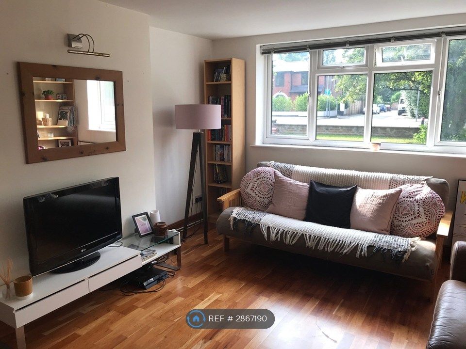 Property photo 2 of 9 Living Room