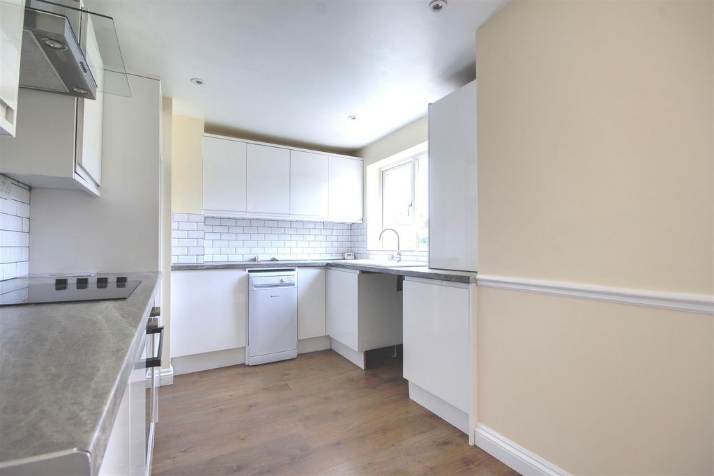 Property photo 3 of 13 26 Che 3.Jpg