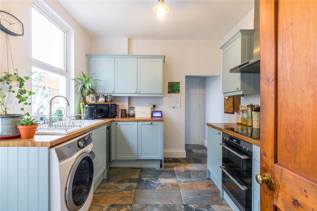 Property photo 2 of 16 Picture No. 06