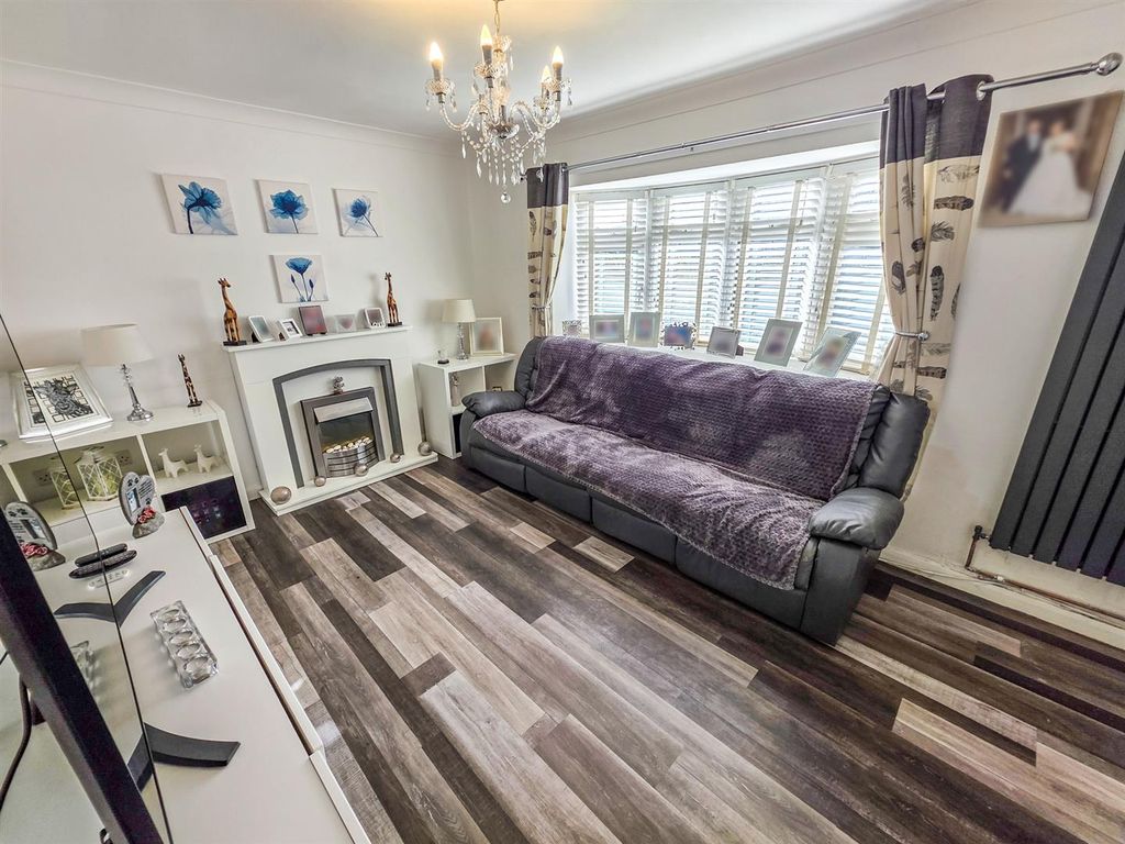 Property photo 3 of 27 20251104_111252.Jpg