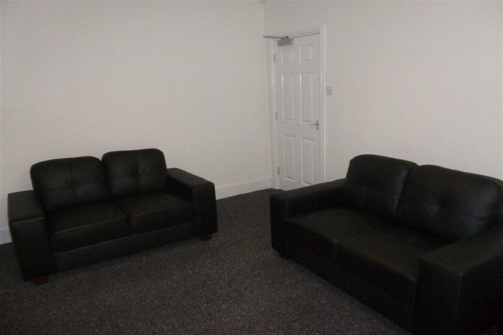 Property photo 3 of 24 (Main)