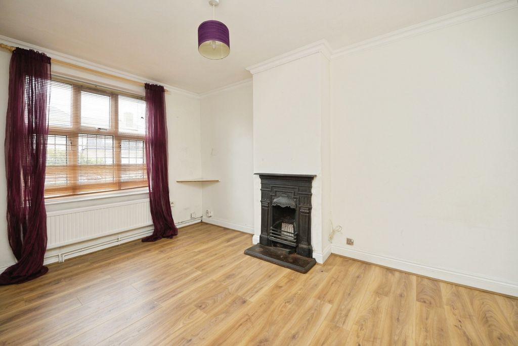 Property photo 2 of 13 Image 2
