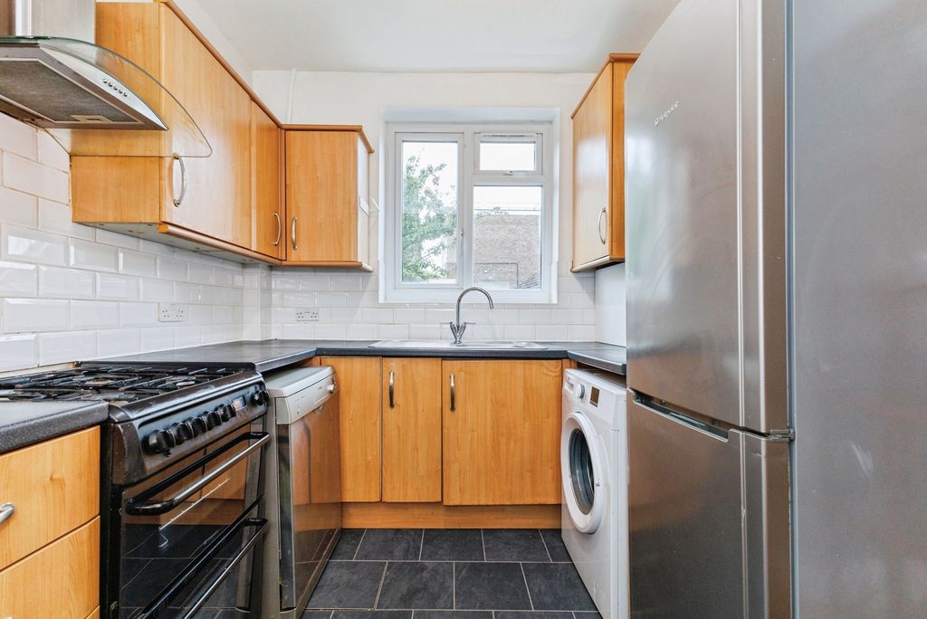 Property photo 2 of 23 Pbox-Img.Jpg