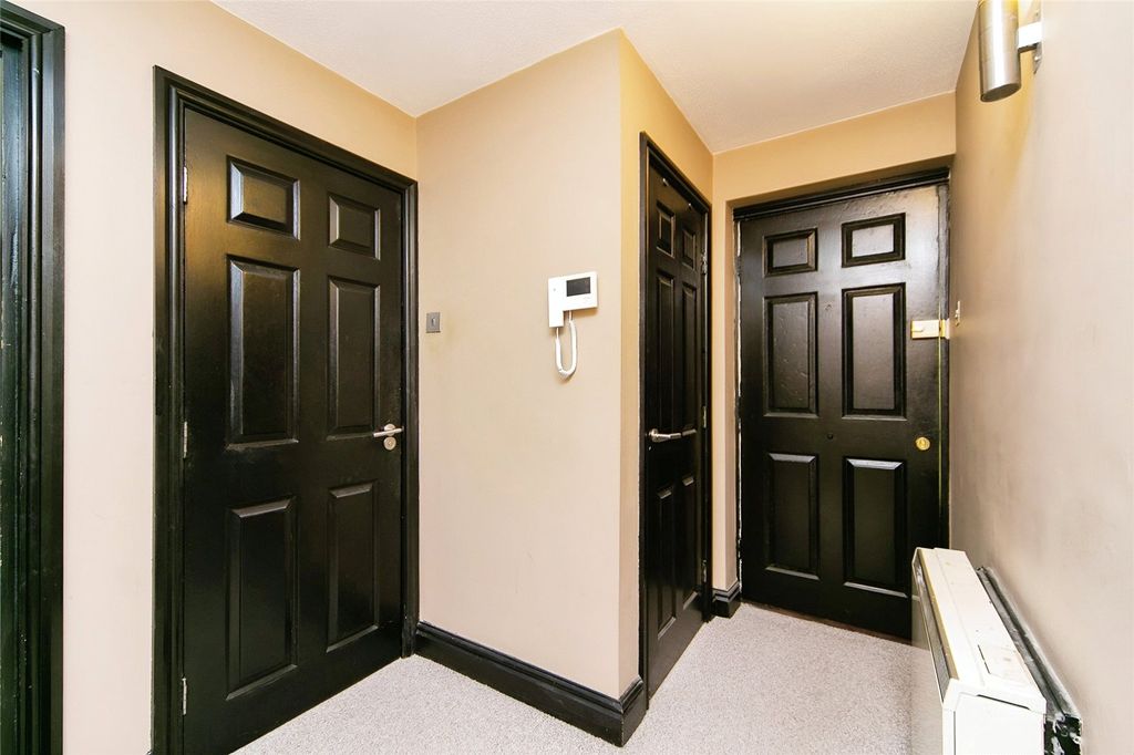 Property photo 3 of 15 Picture No. 06