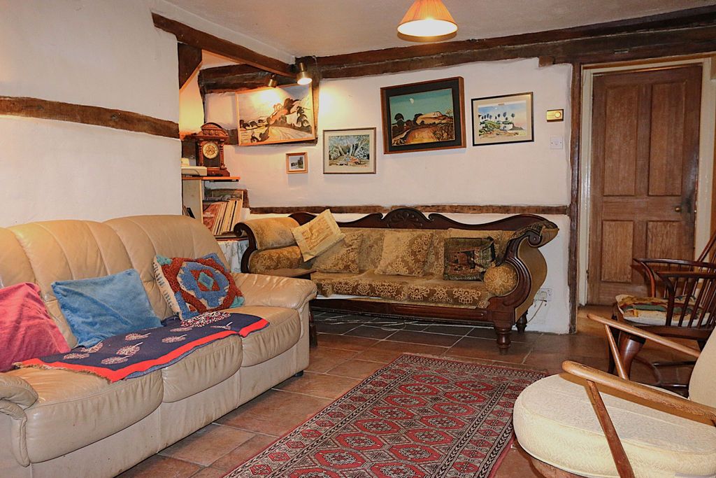 Property photo 3 of 14 Photograph 3