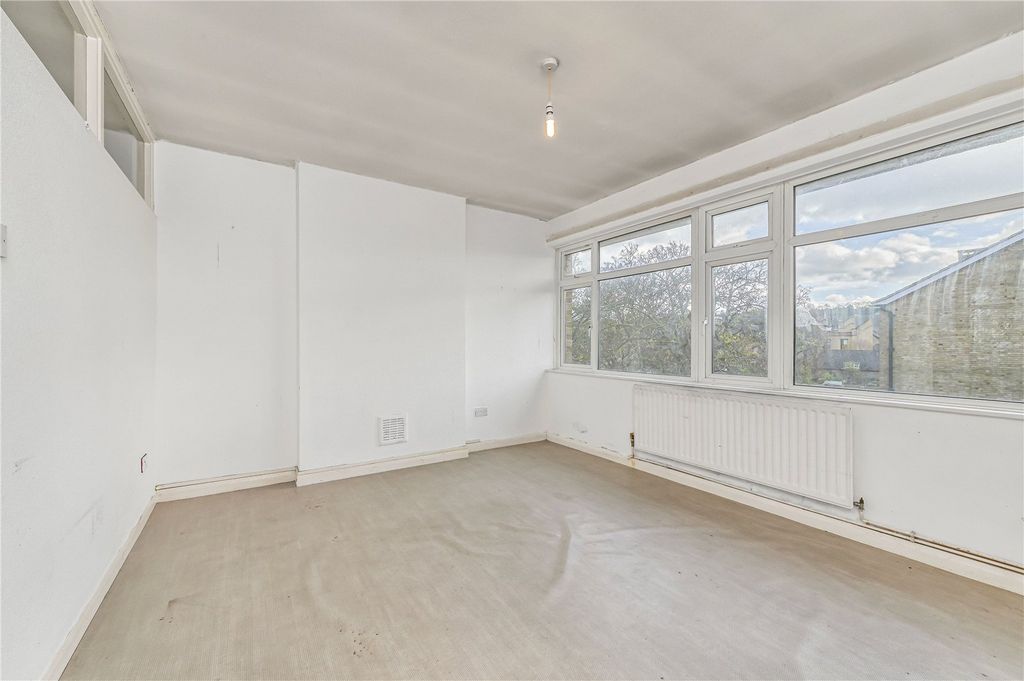 Property photo 2 of 6 Picture No. 06