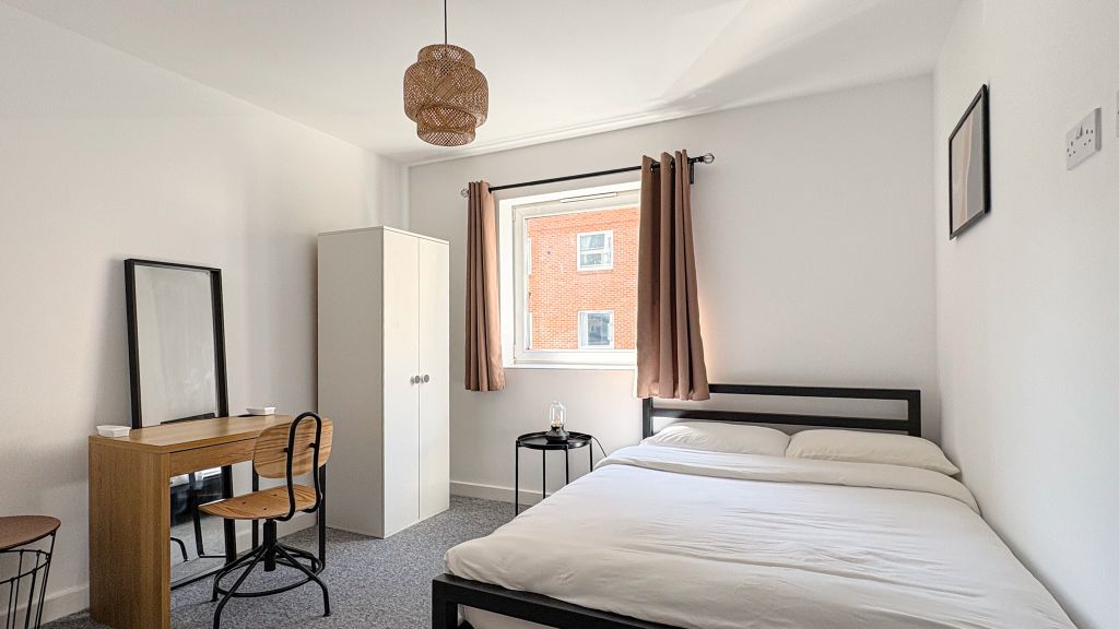 Property photo 3 of 15 Bedroom