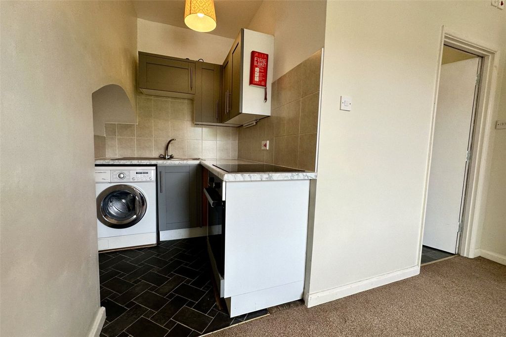 Property photo 2 of 6 Picture No. 05