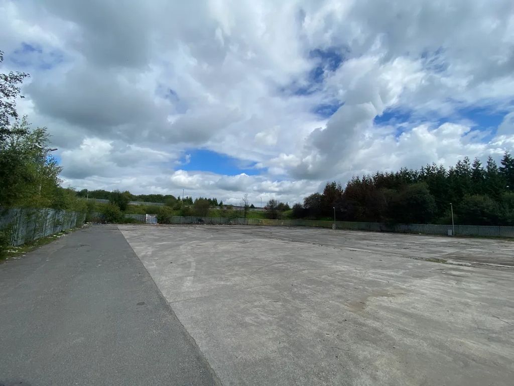 Property photo 3 of 3