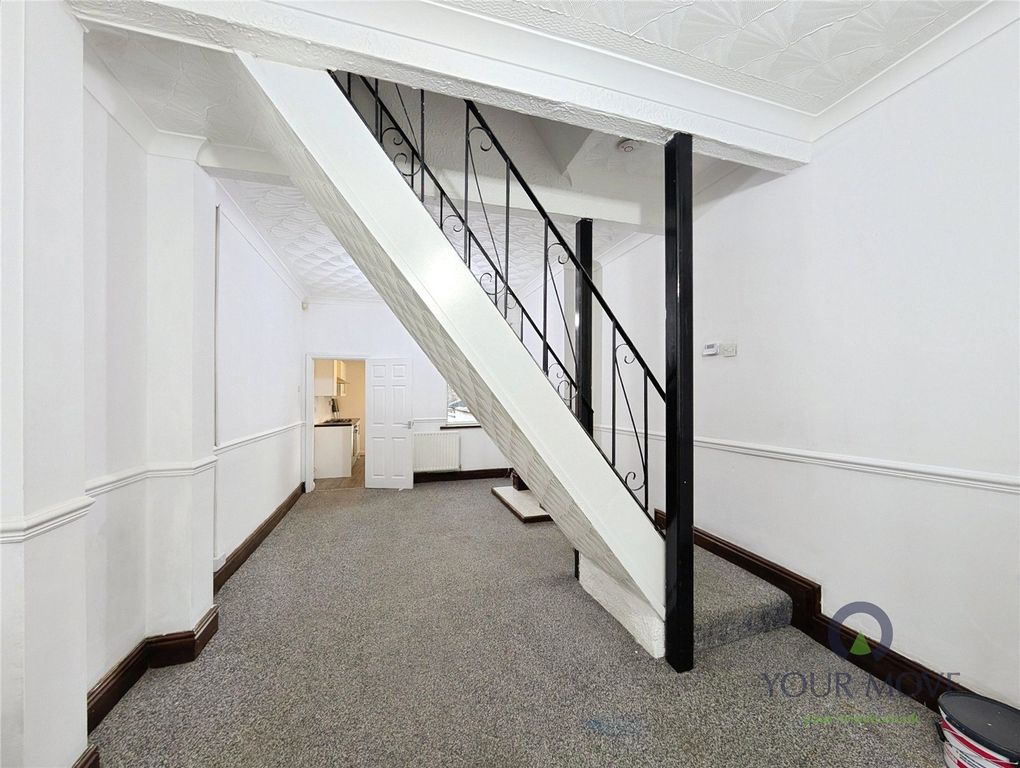 Property photo 2 of 6 Lounge / Diner