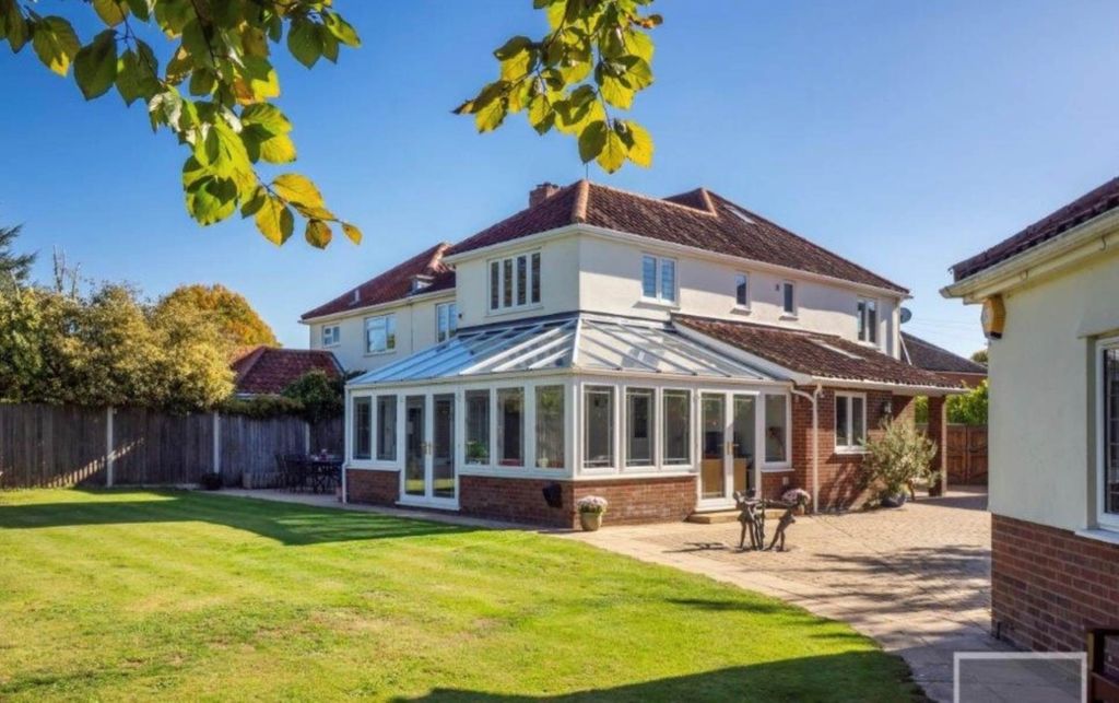 Property photo 1 of 30