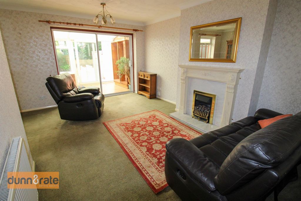 Property photo 3 of 18 Img_2136.Jpg