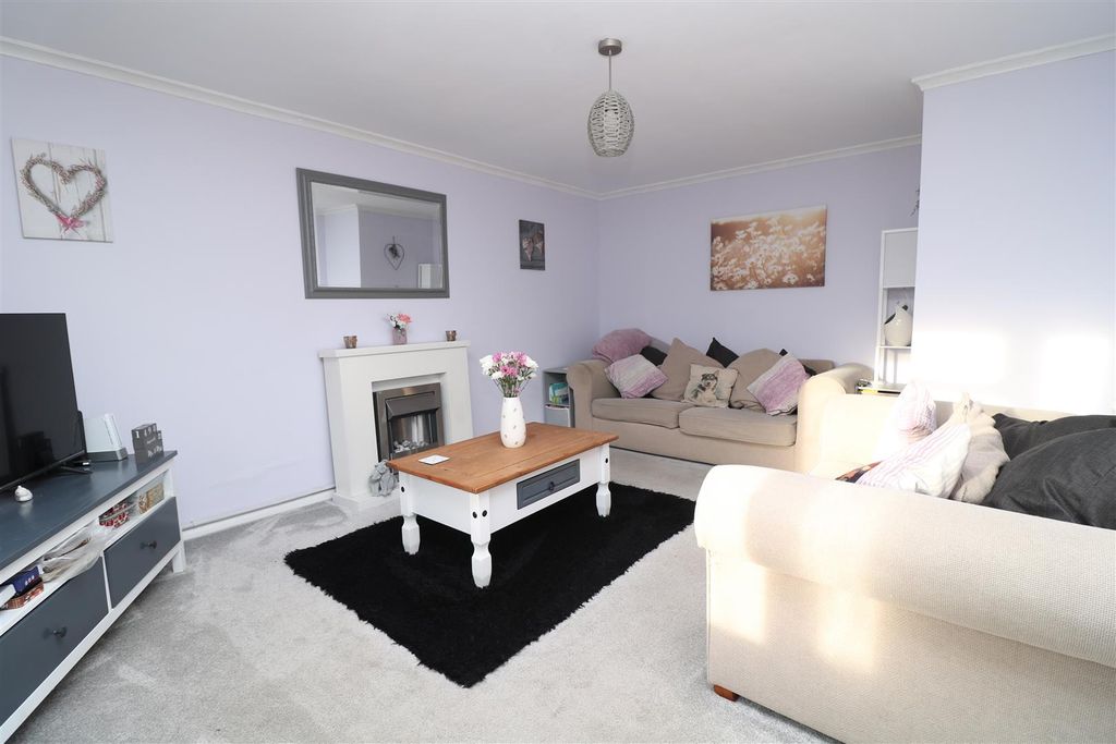 Property photo 2 of 11 Img_8977.Jpg