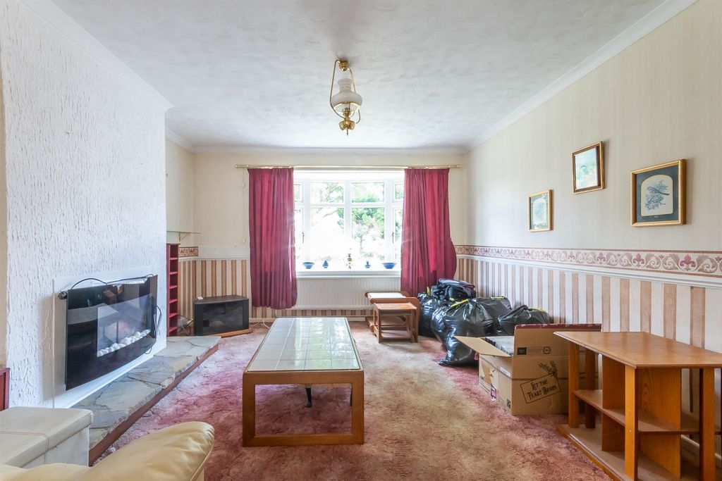 Property photo 3 of 15