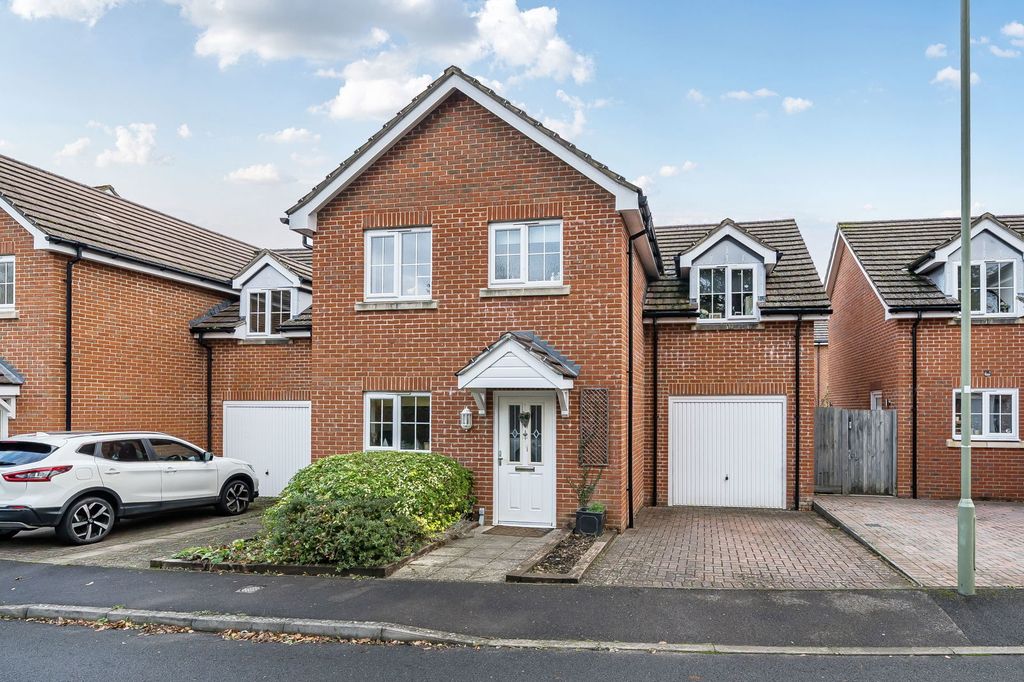 Property photo 1 of 24