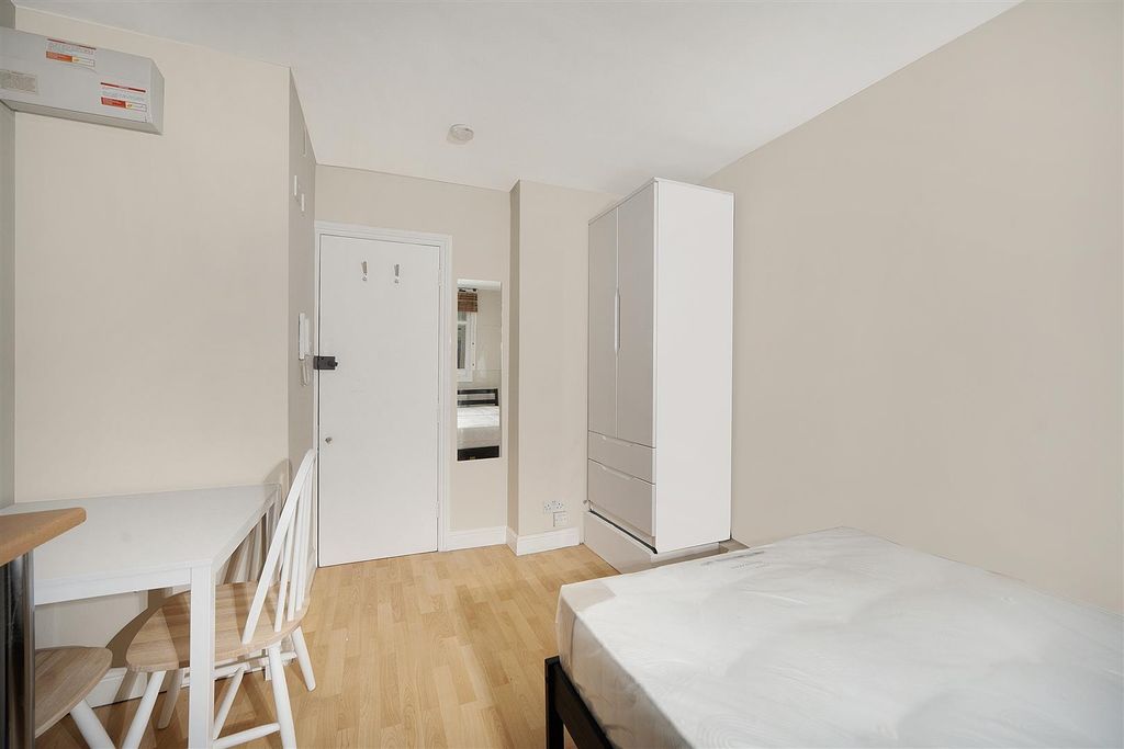 Property photo 3 of 5 Dsc06361.Jpg