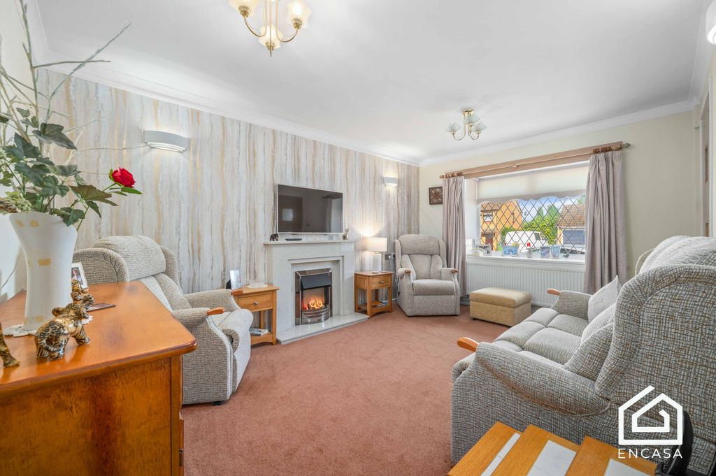 Property photo 2 of 14