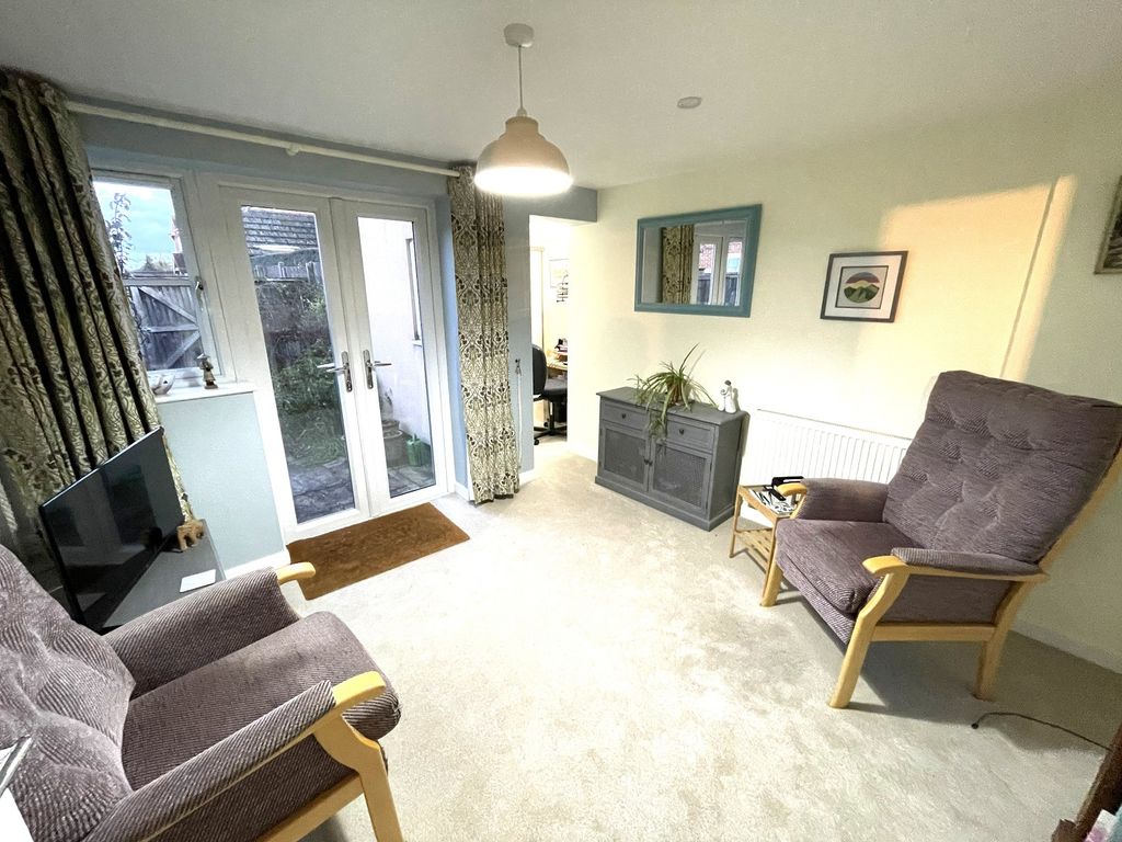 Property photo 2 of 11 Not Specified