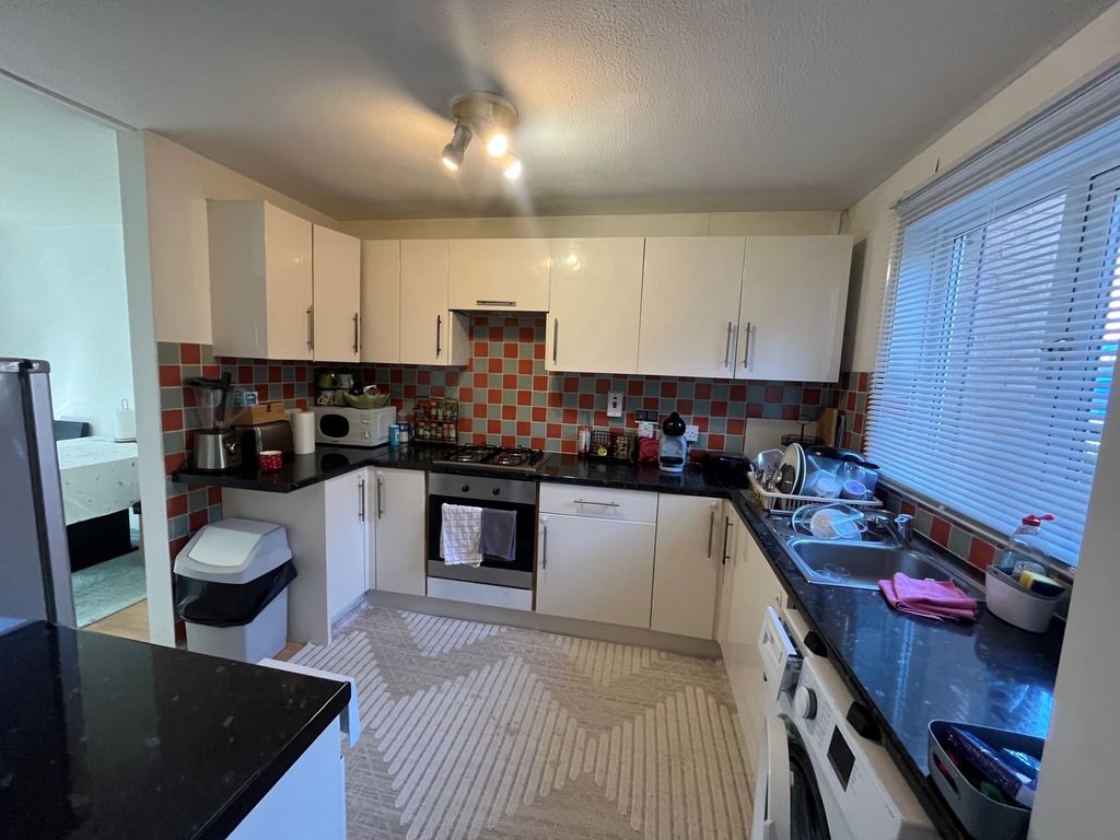 Property photo 2 of 9 Photo 5