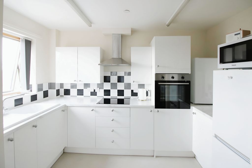 Property photo 2 of 24 Ec923A4B-98B2F43Ada9dc2331F4245Eb5B0A6A9Efe607841_Thmb_lg