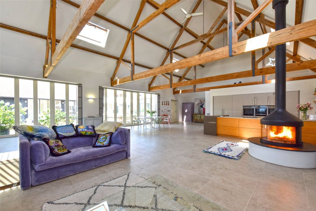 Property photo 2 of 22 Picture No. 33