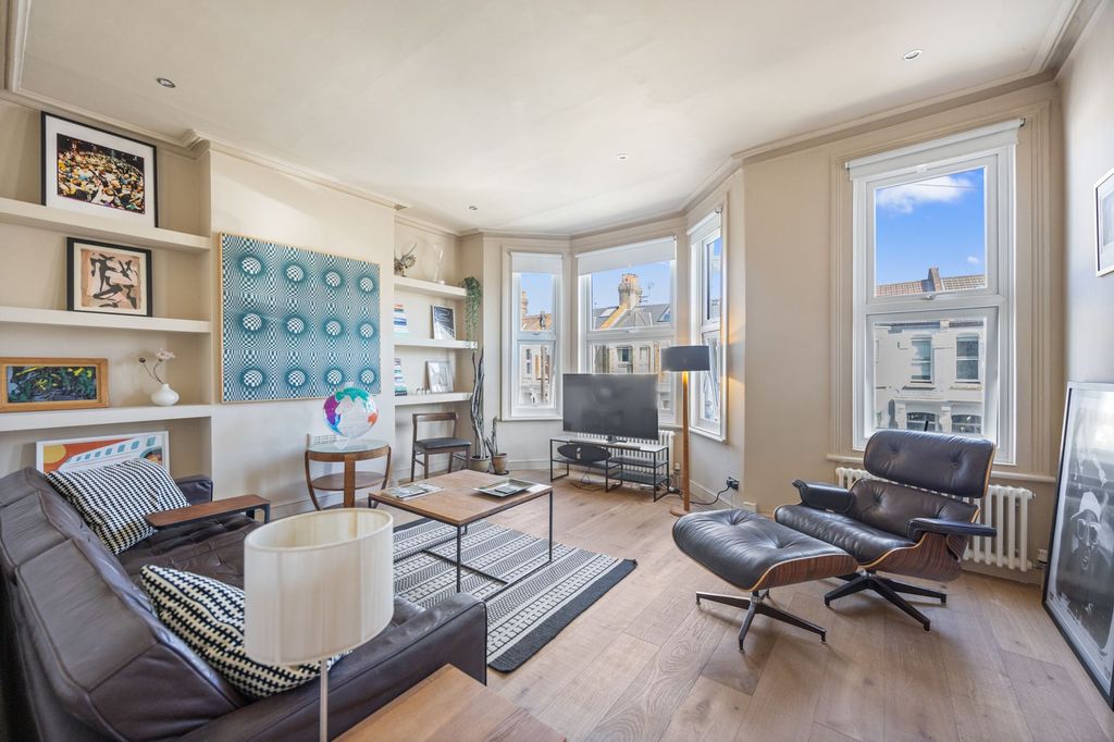 Property photo 1 of 19