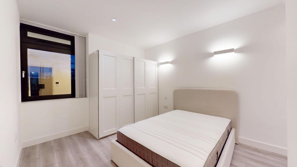 Property photo 3 of 14 Bedroom