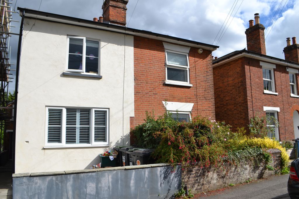 Property photo 1 of 11 Front