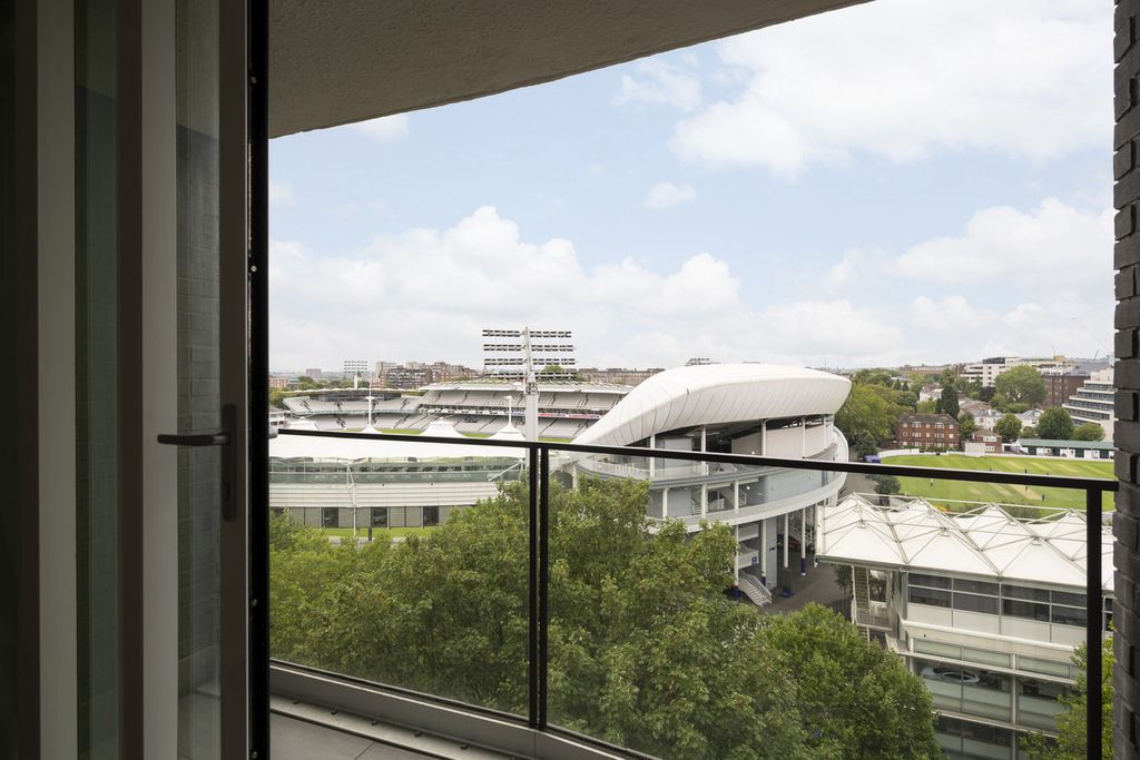 Property photo 3 of 14