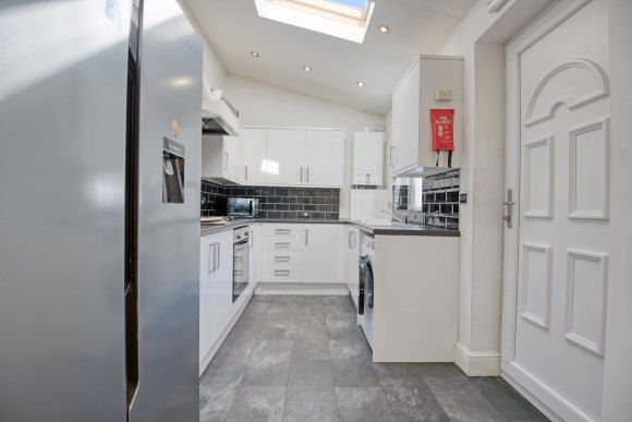 Property photo 3 of 14 9058523.Jpg