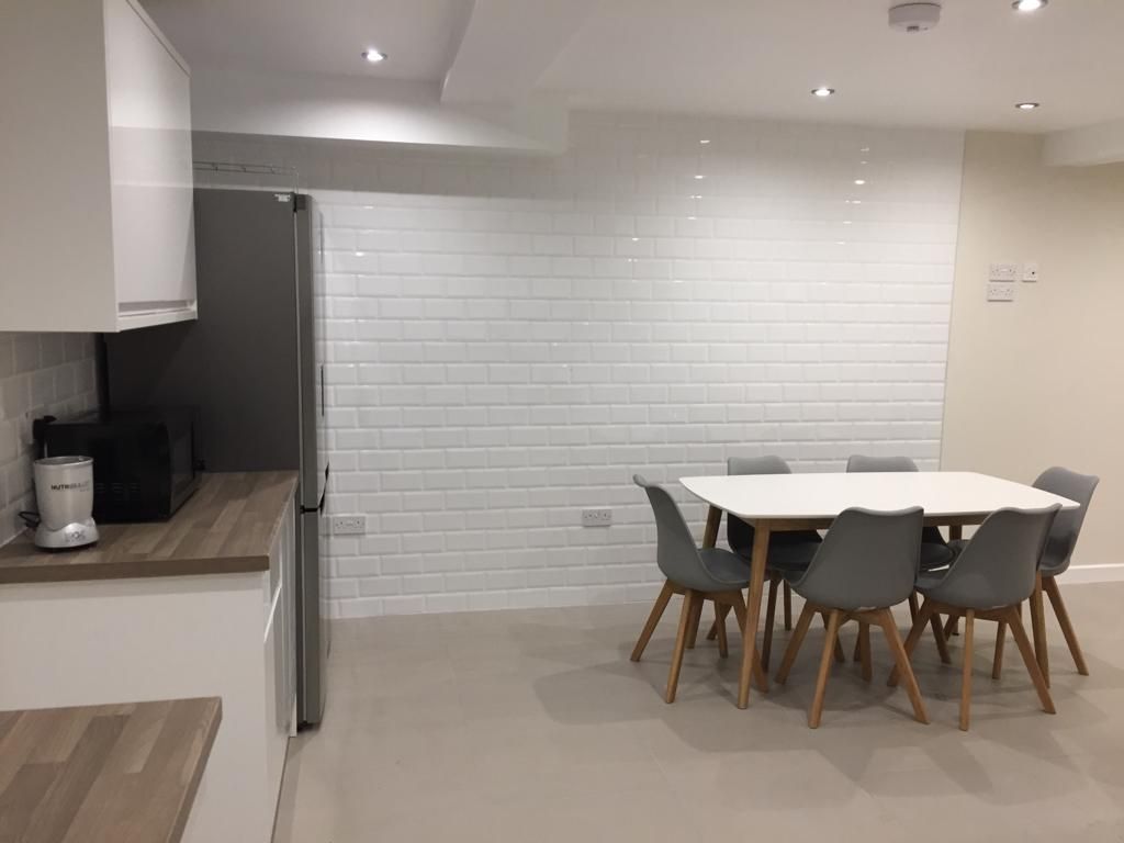 Property photo 3 of 18 Dining Area