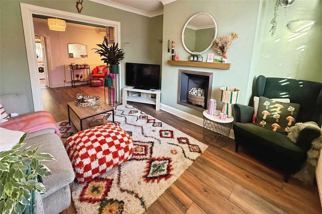 Property photo 2 of 15 Picture No. 02