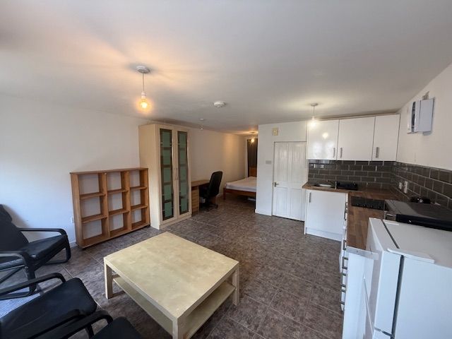Property photo 3 of 5