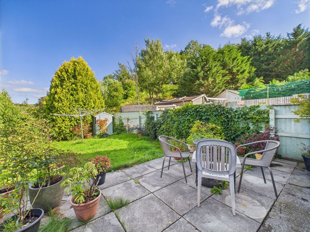 Property photo 3 of 28