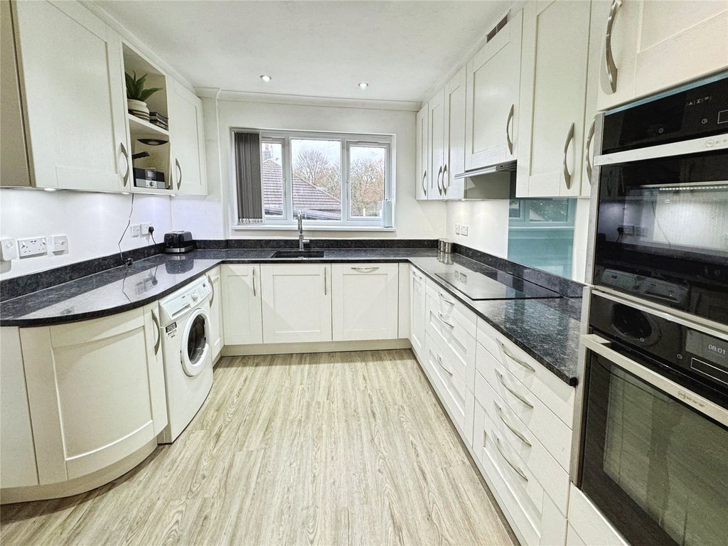 Property photo 3 of 16 Picture No. 04