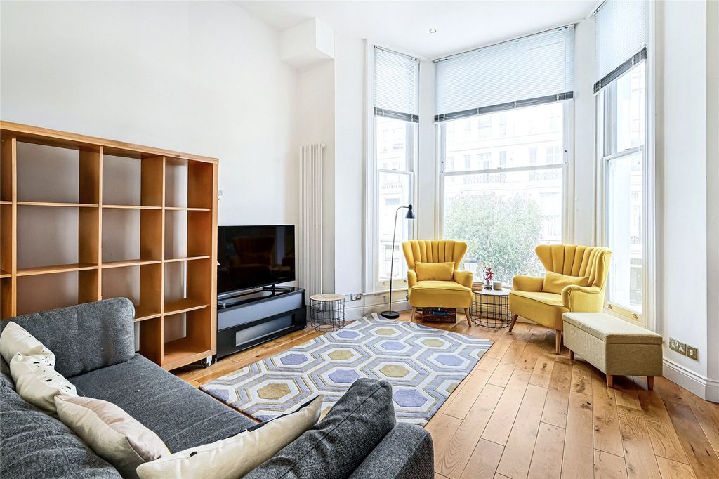 Property photo 1 of 10 Reception Room