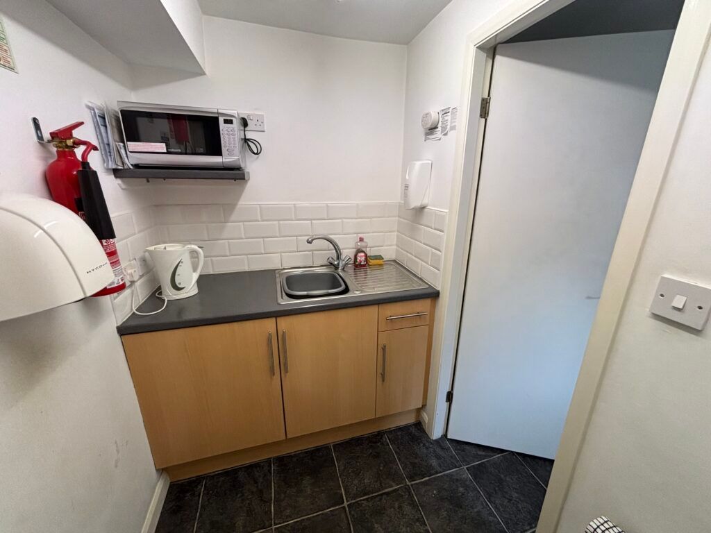 Property photo 2 of 3