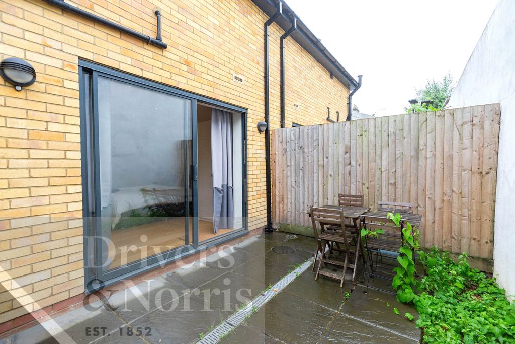 Property photo 1 of 14 Picture No. 02