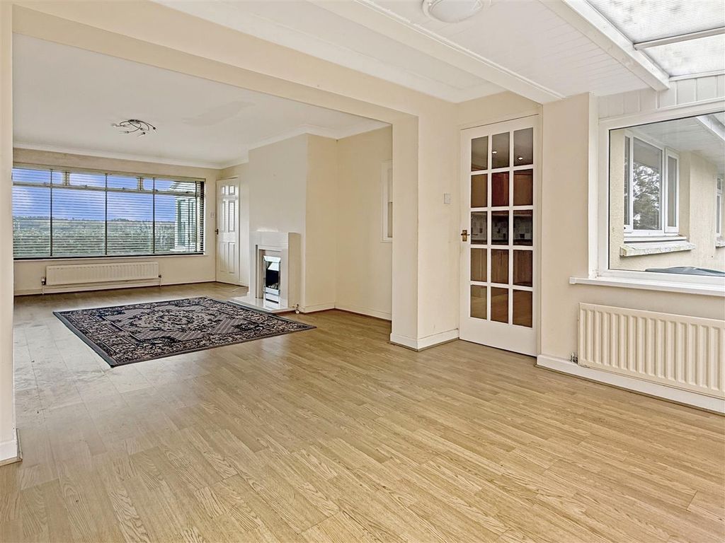 Property photo 2 of 17 Img_1387.Jpg