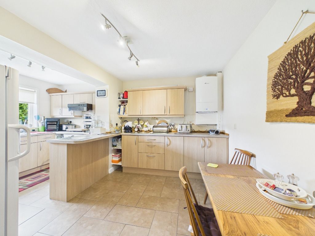 Property photo 2 of 30