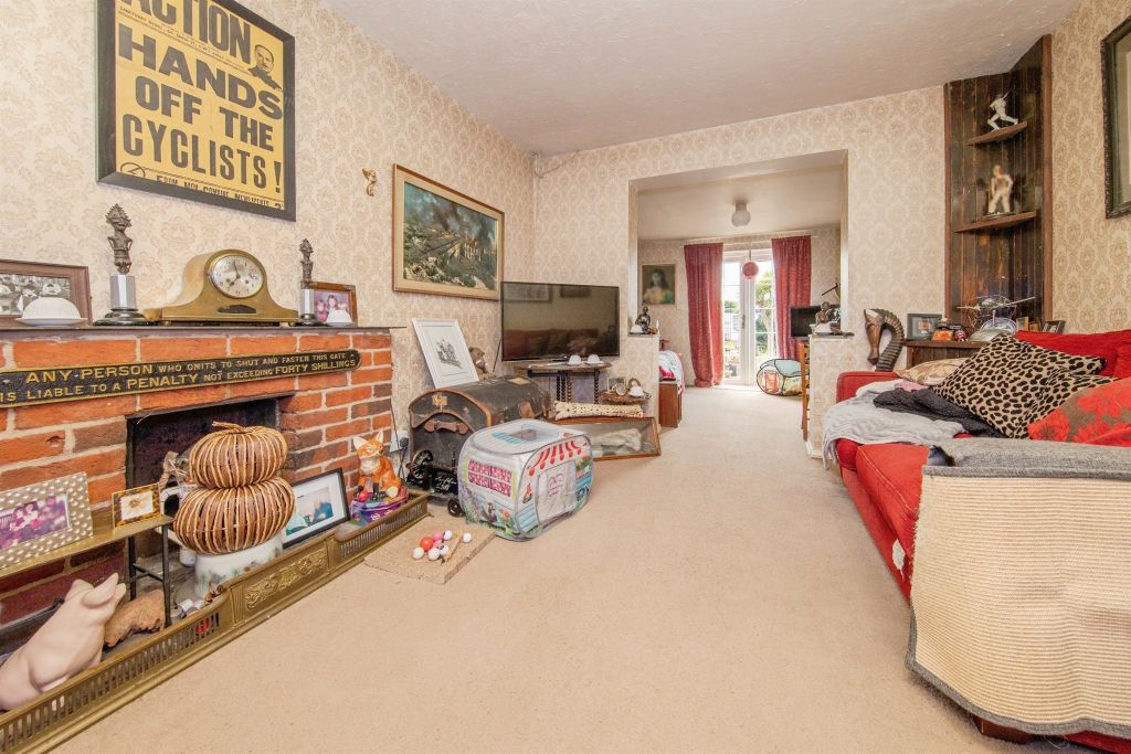 Property photo 3 of 21