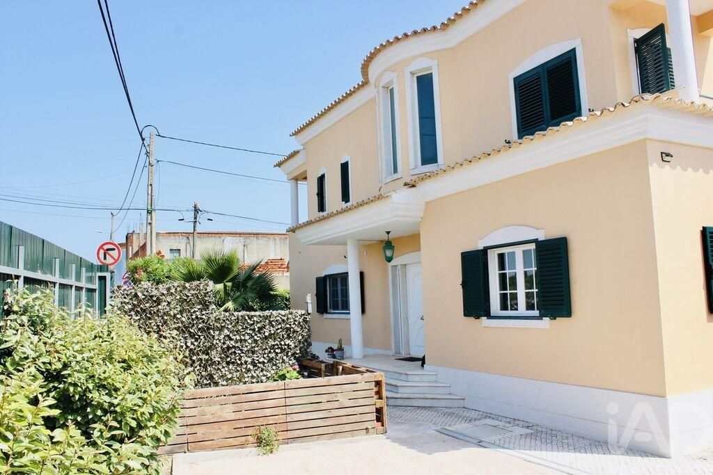 Property photo 1 of 30